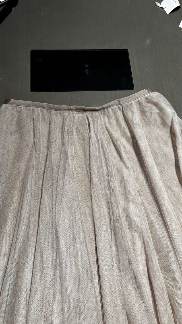 Falda larga tul beige