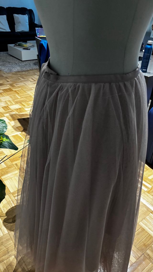 Falda larga tul beige