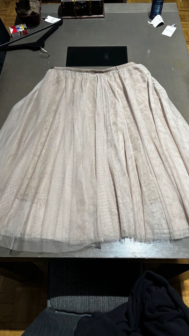 Falda larga tul beige