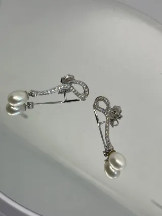 Pendientes Oro Blanco 18k Perlas y Circonitas.