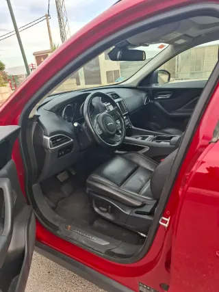 Jaguar F-Pace 2016
