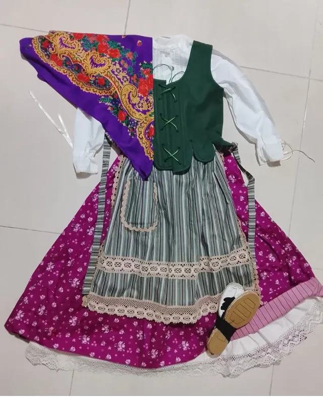 Traje regional niña talla 8-10