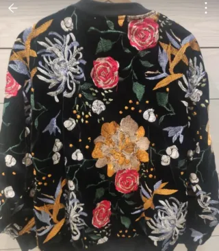 Bomber Mango terciopelo bordado