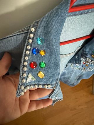 Chaqueta tejana adornada
