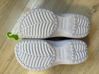 Crocs plataforma morado talla 39-40