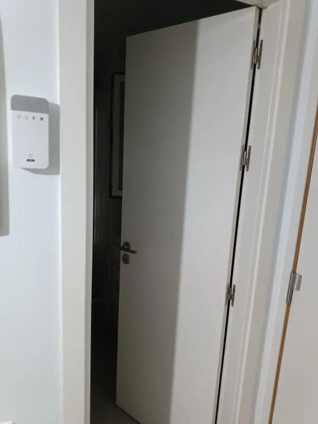 Puerta blanca 2.03m x 0.62m