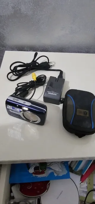 Olympus Fotocamera Digitale Blu/Argento