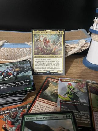 Gishath, Sun's Avatar Commander Naya Dinosauri