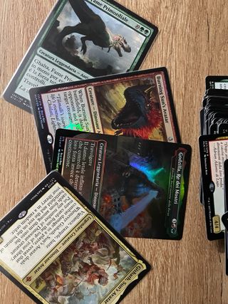 Gishath, Sun's Avatar Commander Naya Dinosauri