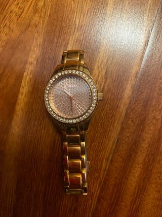 Reloj Guess Mujer Dorado