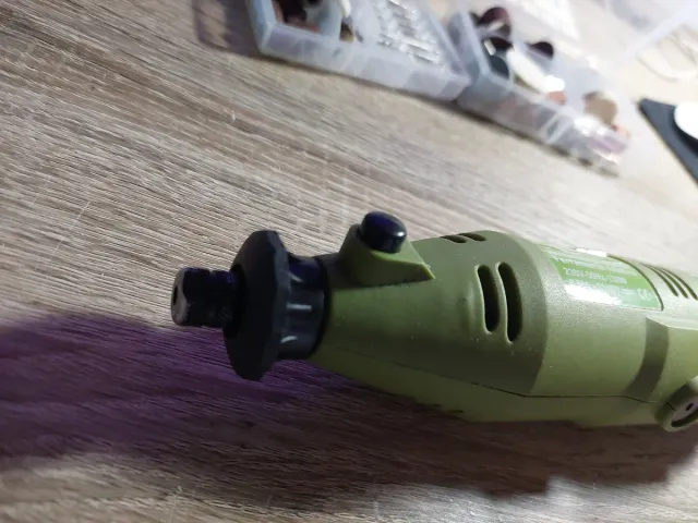 Herramienta rotativa Everise 130W