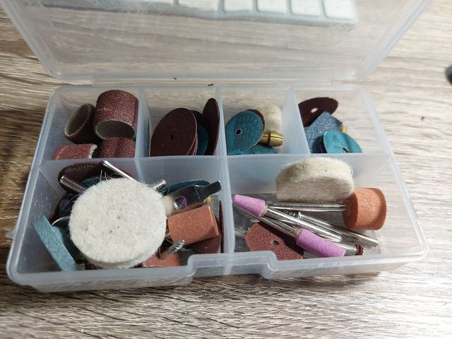 Herramienta rotativa Everise 130W