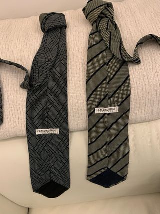 2 Corbatas Armani Negras/Grises Sin Uso