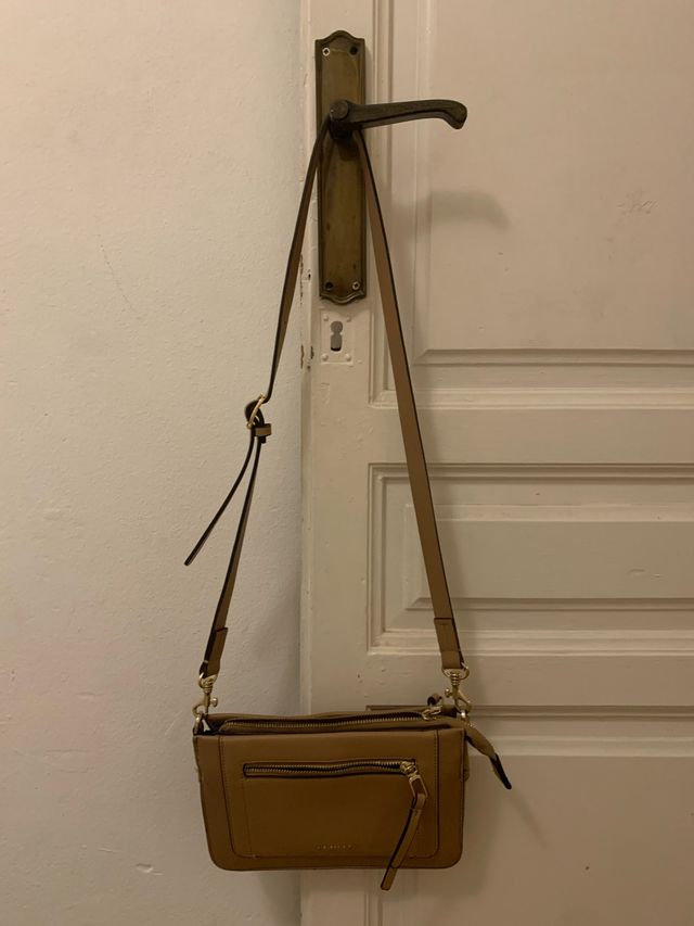 Bolso Parfois marrón y dorado