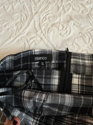 Vestido corto sin tirantes a cuadros