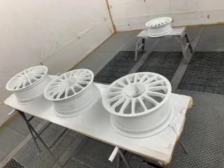 Llantas OZ Racing blancas en  16 Peugeot y Citroën