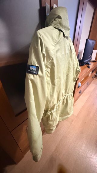 QUECHUA Chaqueta impermeable de montaña y trekking