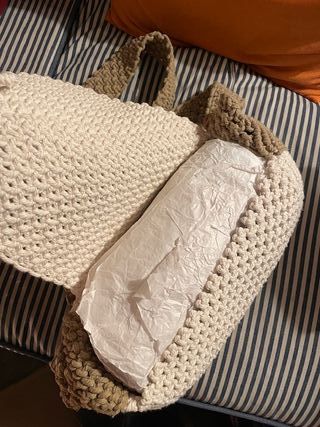 Borsa all'uncinetto fatta a mano, pezzo unico.