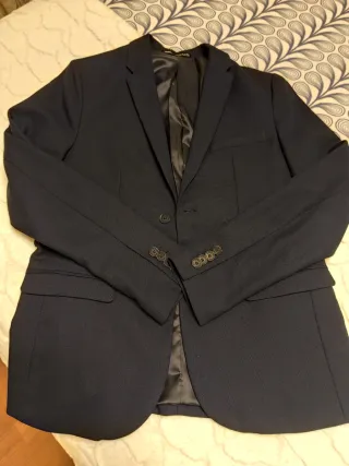 Americana niño azul marino. 