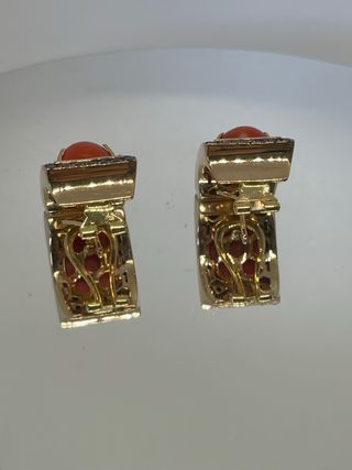 Pendientes Oro Rosa Diamantes Negros y Coral.
