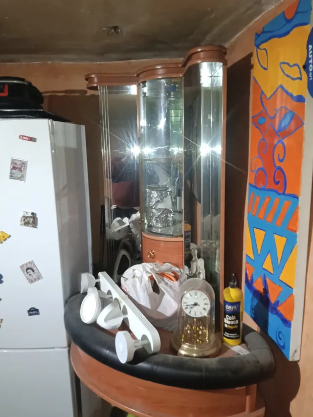 Mueble Bar Esquinero Madera y Cristal