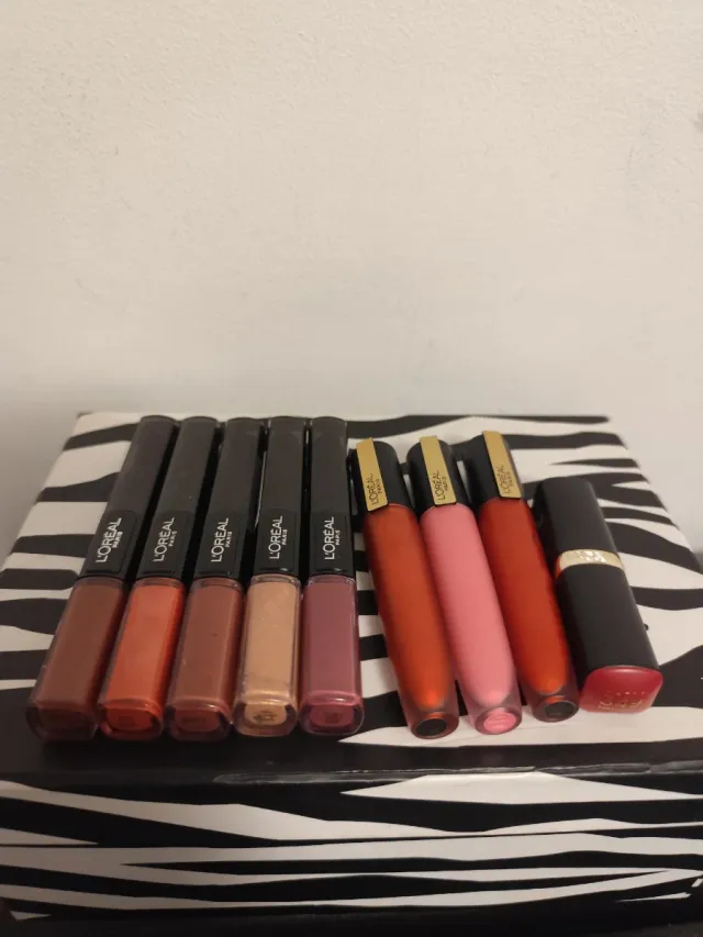 L'Oréal Barras de Labios diferentes tonos