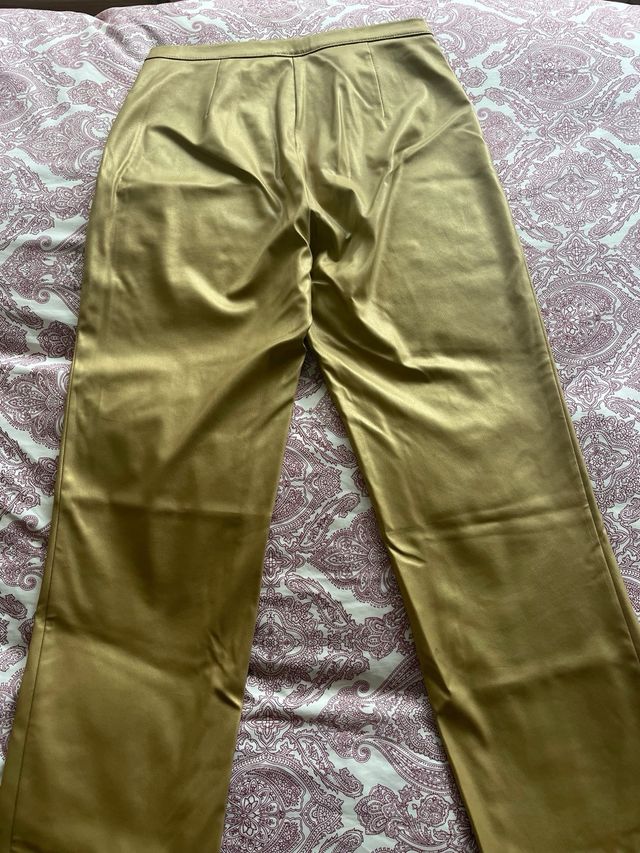 Pantalones dorados ARGGIDO