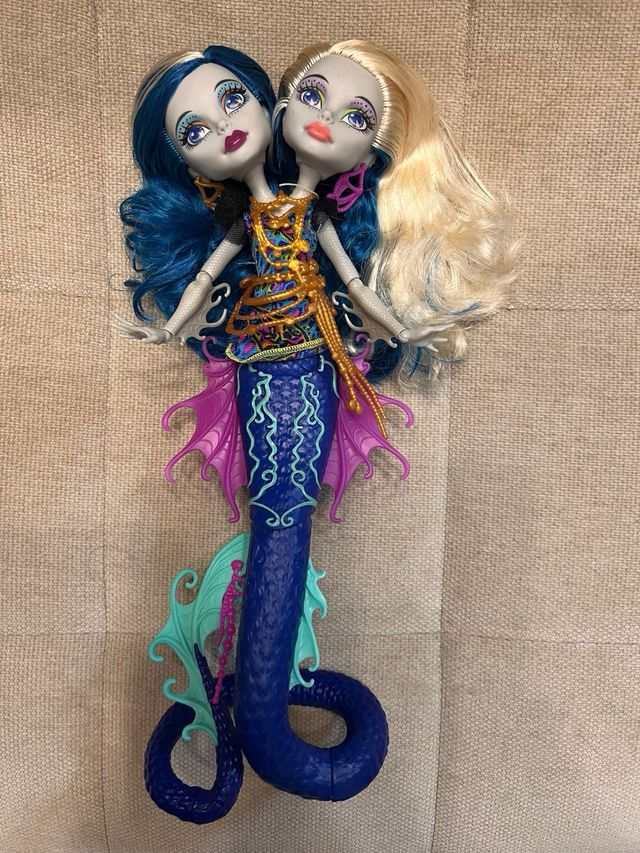 Bambola Monster High Peri & Pearl Serpentine
