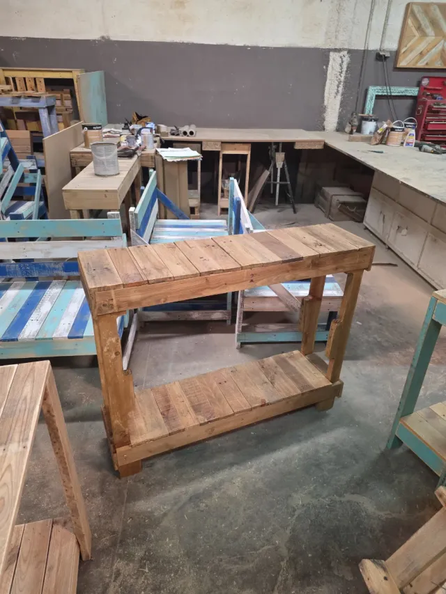 Consolle da ingresso in legno in stile rustico