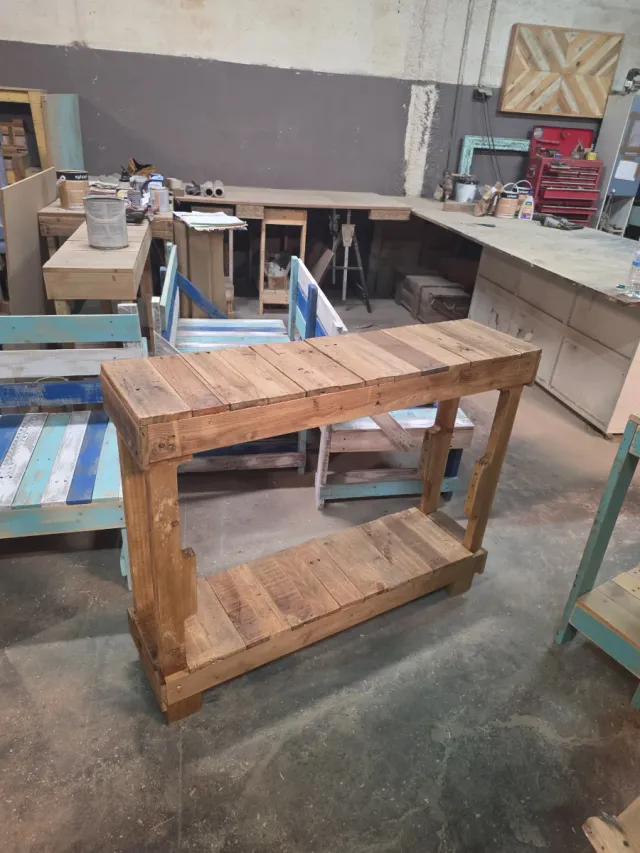 Consolle da ingresso in legno in stile rustico