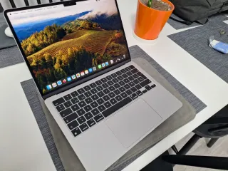 MacBook Air M3 16GB 512GB Plata