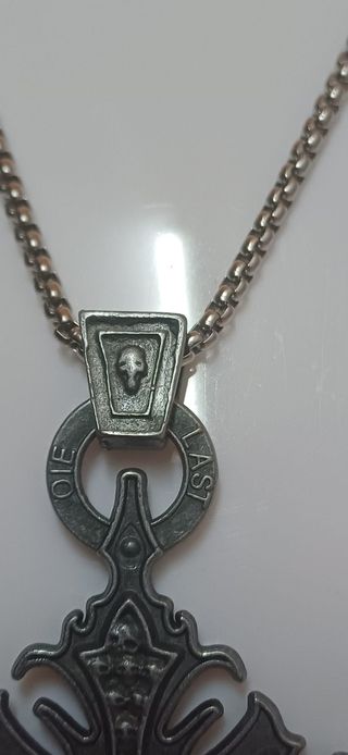 Collar Cruz Gótica DIE LAST Esqueleto Cadena