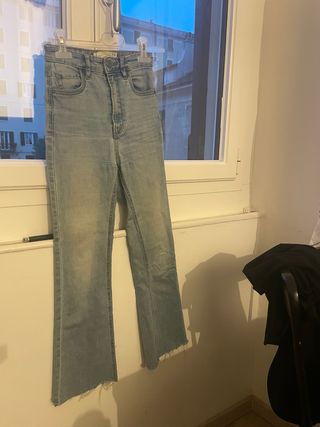 Jeans vita alta svasati taglia 34