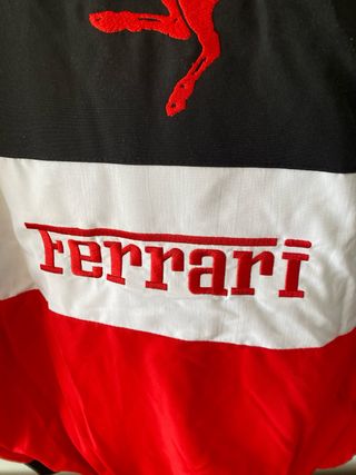 Chaqueta Ferrari Racing Negra y Roja
