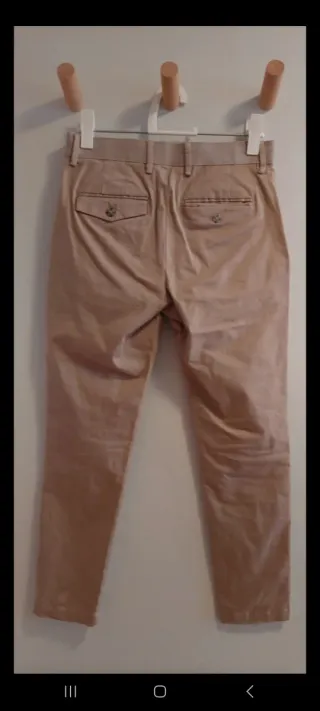 Pantalones chinos Mango beige