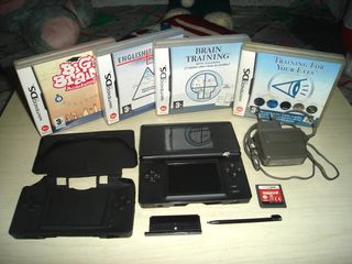 Nintendo DS Lite Negra y 5 Juegos
