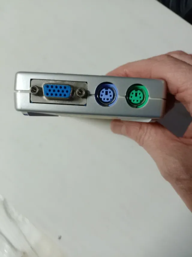 DIGITUS KVM Switch DC IC-612-1