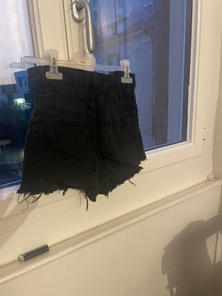 Pantaloncini neri vita alta