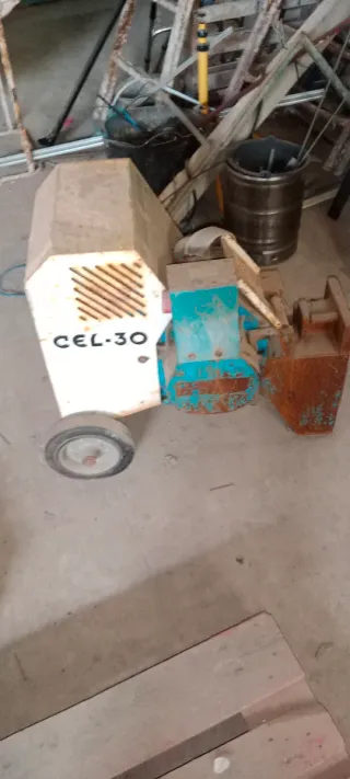 Cortadora de ferralla CEL-30