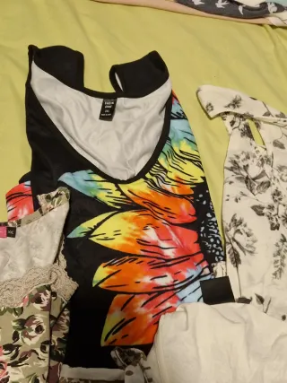 Lote 6 Camisetas Multicolor
Talla 50-52