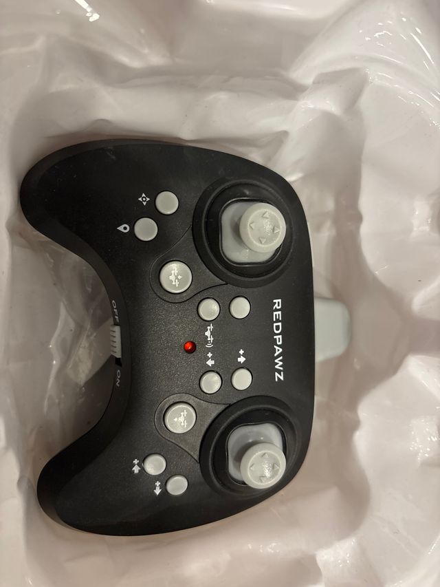 Dron RO13 Redpawz con luces LED