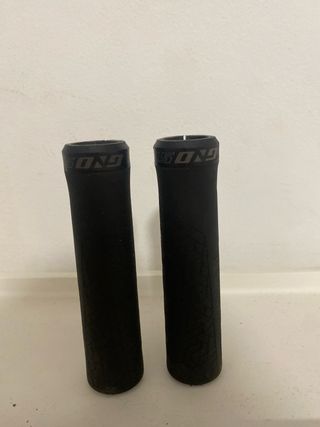Puños Ghost para Bici MTB

PRECIO NEGOCIABLE 