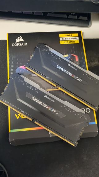 Memoria RAM Corsair Vengeance RGB Pro DDR 4 16GB