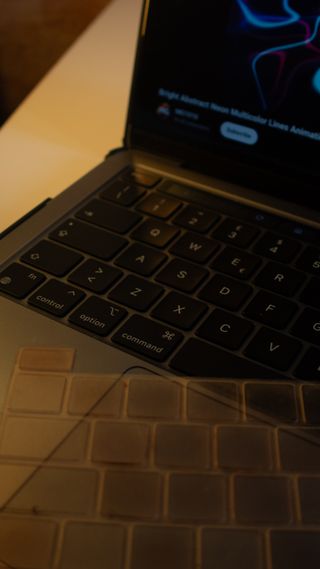 MacBook Pro M1 250GB Gris Espacial Perfecto Estado