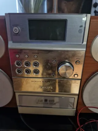 Equipo de música Philips compacto