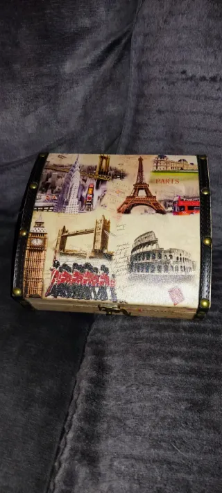 Caja joyero decorada con monumentos