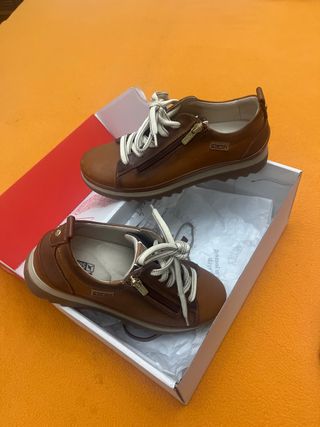 Zapatos Pikolinos señora marrones