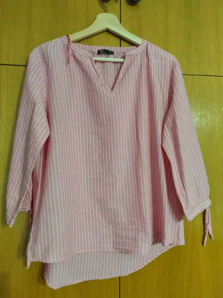 Blusa rosa y blanca manga 3/4 Talla XL