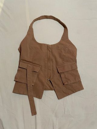 Top halter Zara espalda descubierta marrón