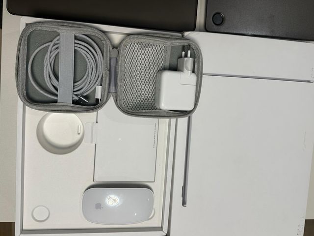 MacBook Air 13 M2 8 núcleos Plata/Gris Espacial